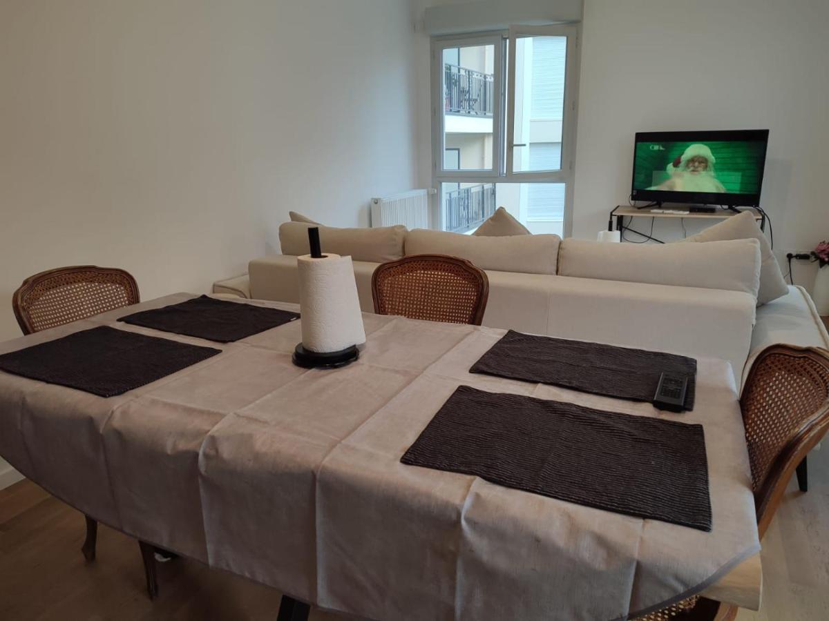 Chambre Privee Dans Un Nouvel Appartement Partage Pres De Paris Avec Parking Gratuit Chevilly-Larue Exteriér fotografie