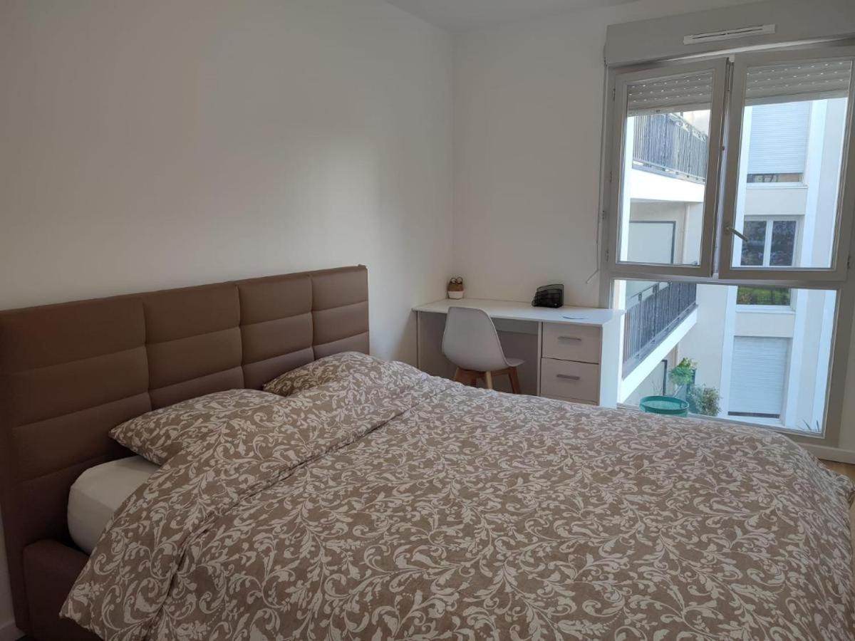 Chambre Privee Dans Un Nouvel Appartement Partage Pres De Paris Avec Parking Gratuit Chevilly-Larue Exteriér fotografie